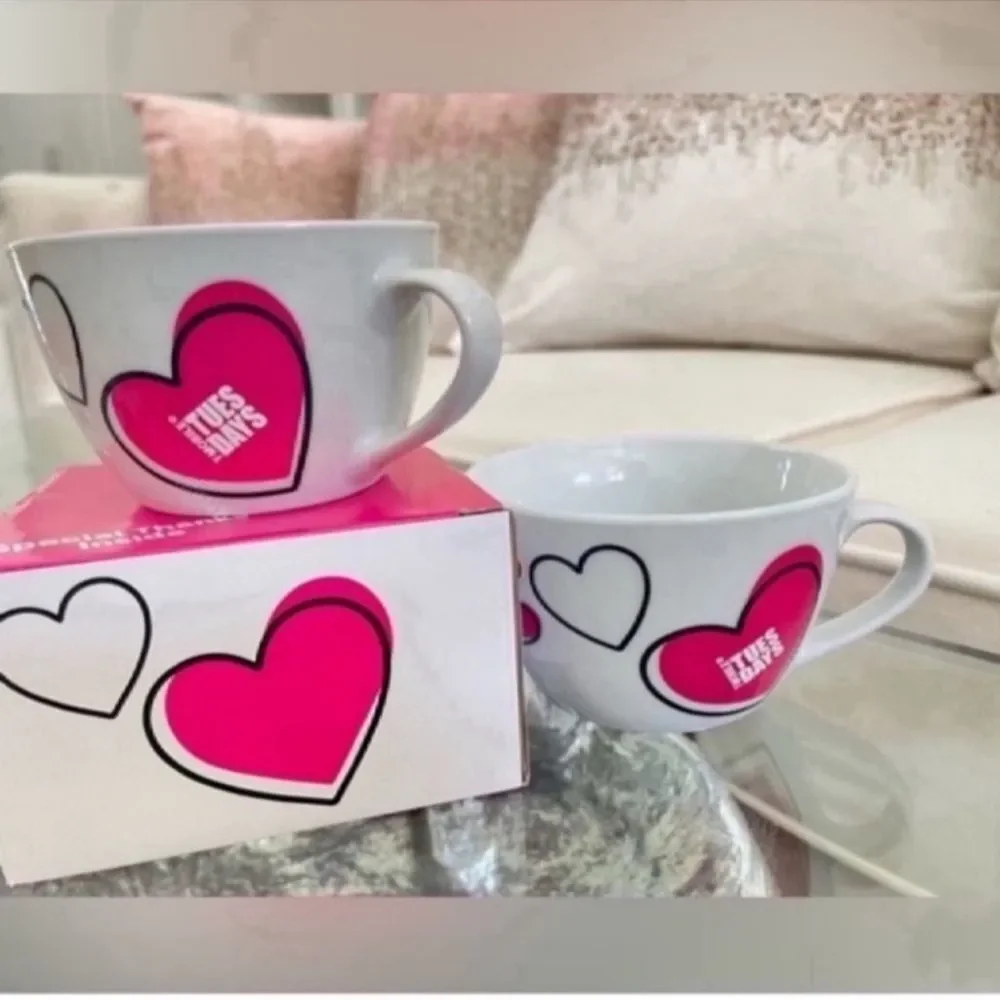 LIMITED EDITION T-Mobile Tuesdays Heart Ceramic Round Mug set of 2